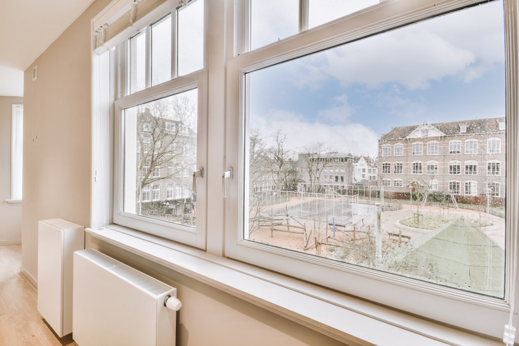 Zimski položaj prozora ili letnji položaj prozora