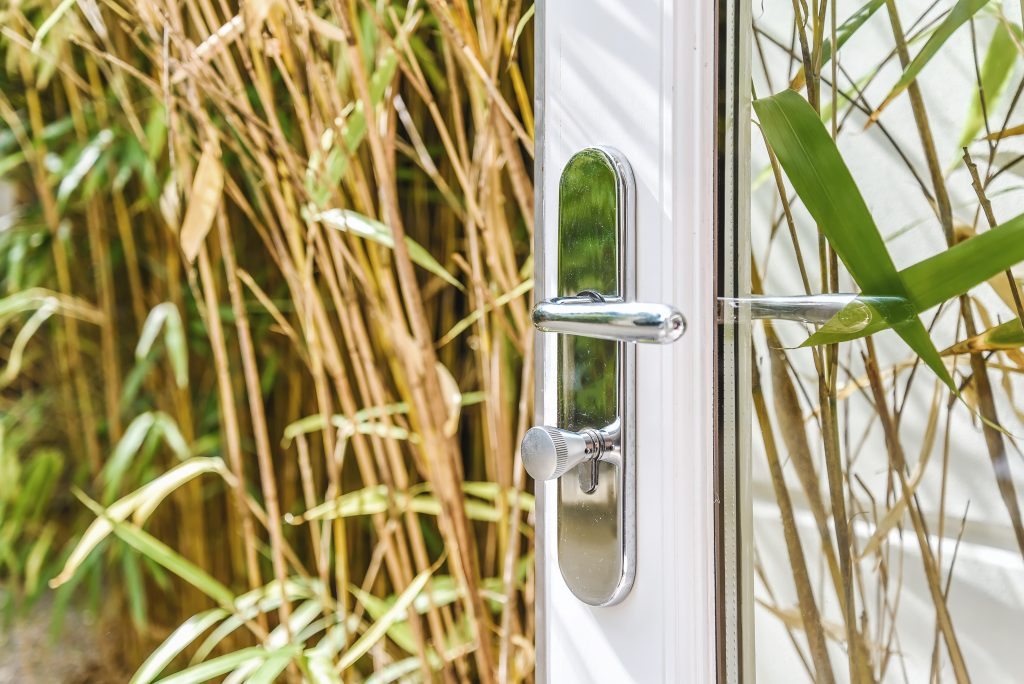 pvc ulazna vrata-kvaka