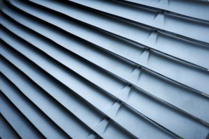 Roletne i venecijaneri: praktično rešenje za svaki dom